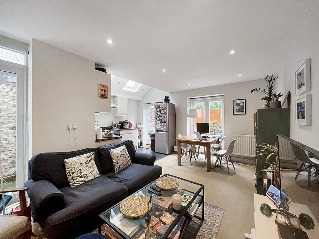 Main image of property: Tregarvon Road, London, SW11