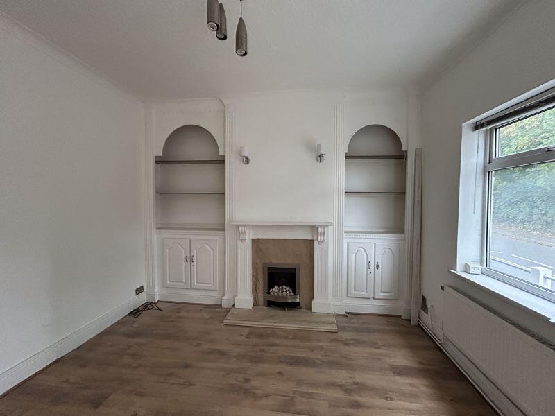 Main image of property: 91 Main Street, Mansfield