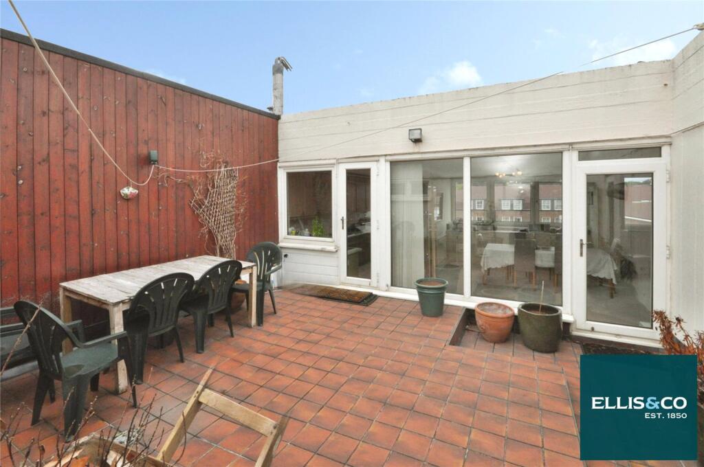 Apartment in London - View 4