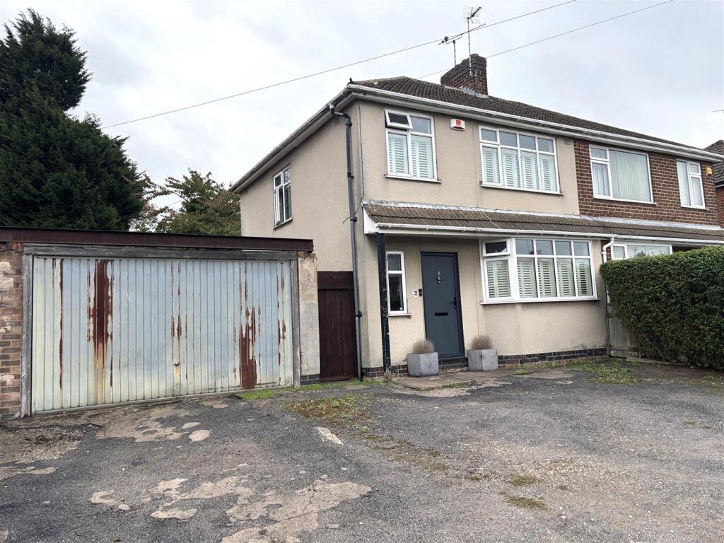 3-bed semi-detached on Victor Road, Leicester, £255,000