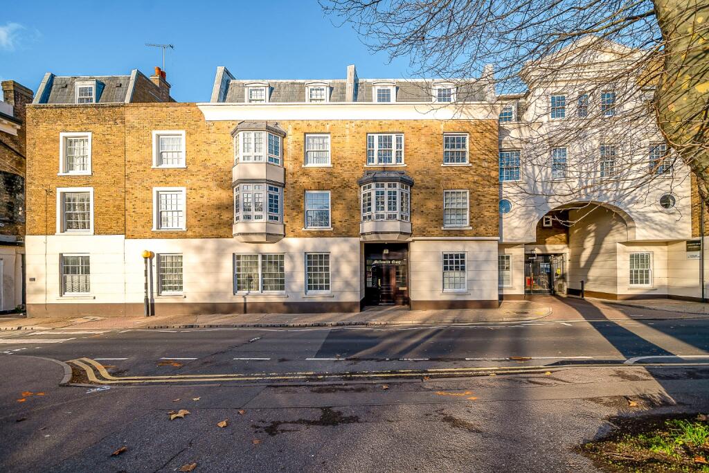 Main image of property: Melbourne Quays, West Street, Gravesend, DA11 0BX
