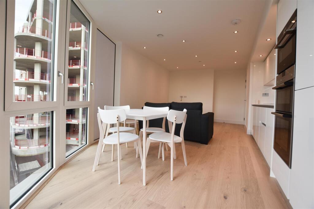 26 Yardley Court photo 4