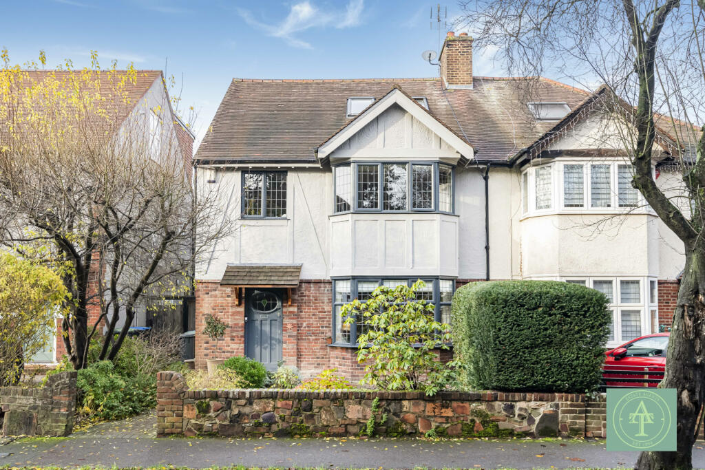 Main image of property: Queen Elizabeths Drive, Southgate, London, N14