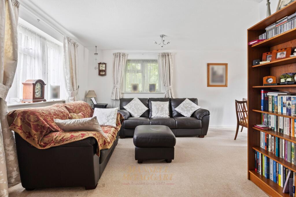 Apartment in Crawley, Broadfield - More