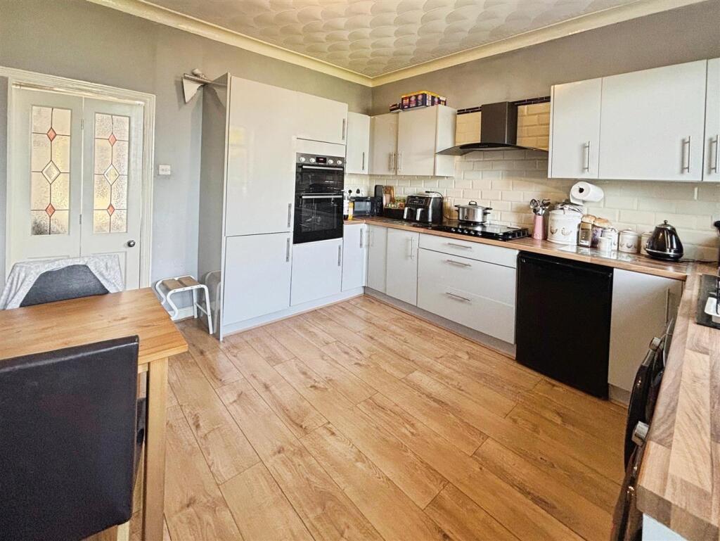 Additional image 2 of Briggs Avenue, Bradford, BD6 3AS