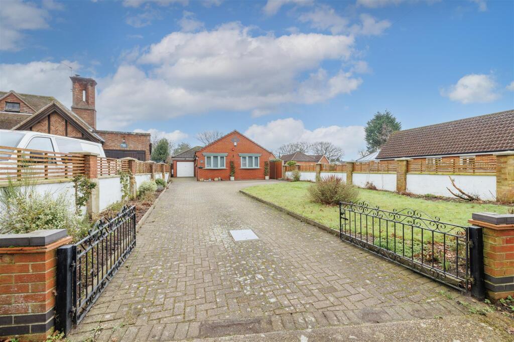 Main image of property: Hedgerow Bungalow, New Road, Fritton, Great Yarmouth, Norfolk