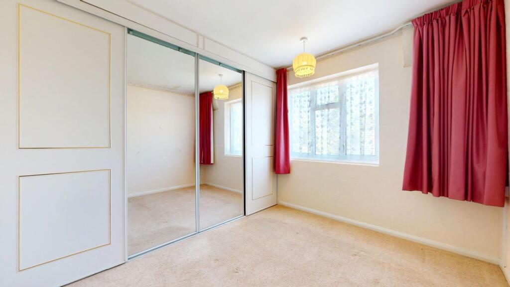 House in Watford - View 5