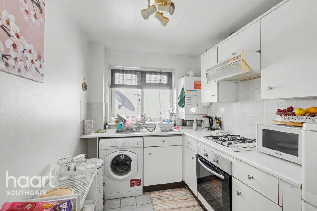 Apartment in London - View 5
