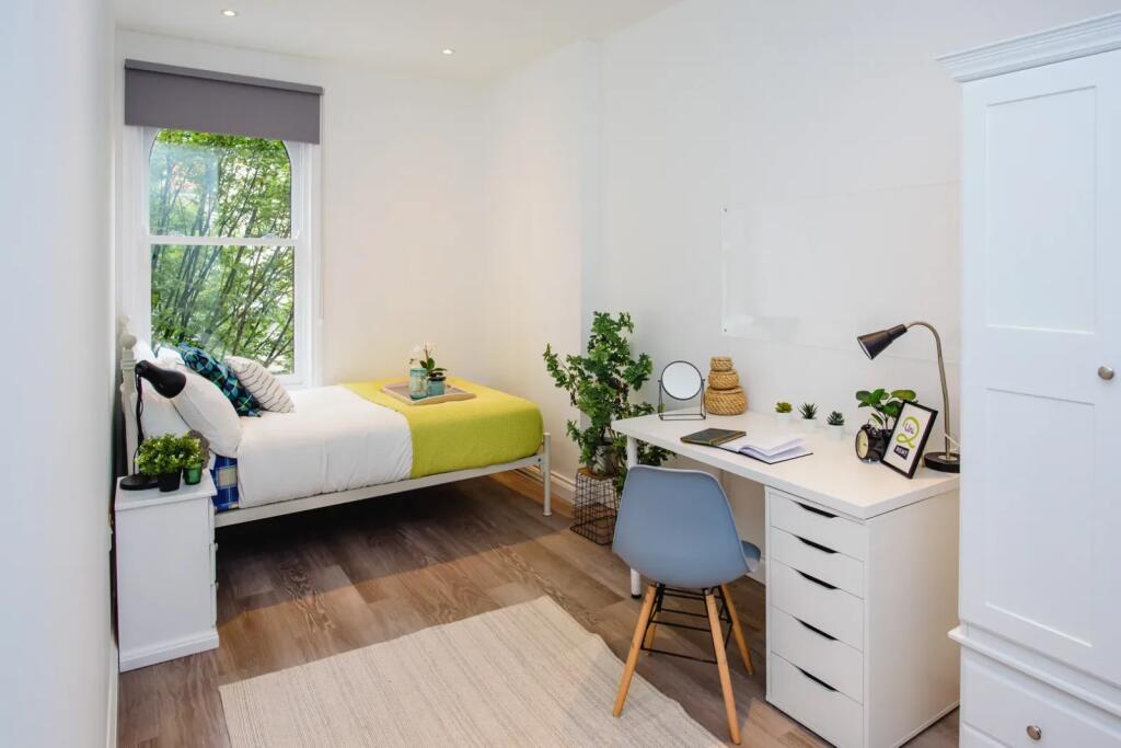 Apartment in Nottingham - View 4