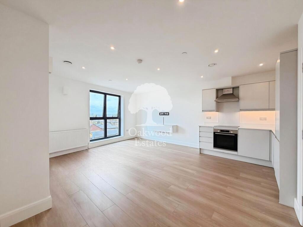 Main image of property: High Street, Slough, SL1