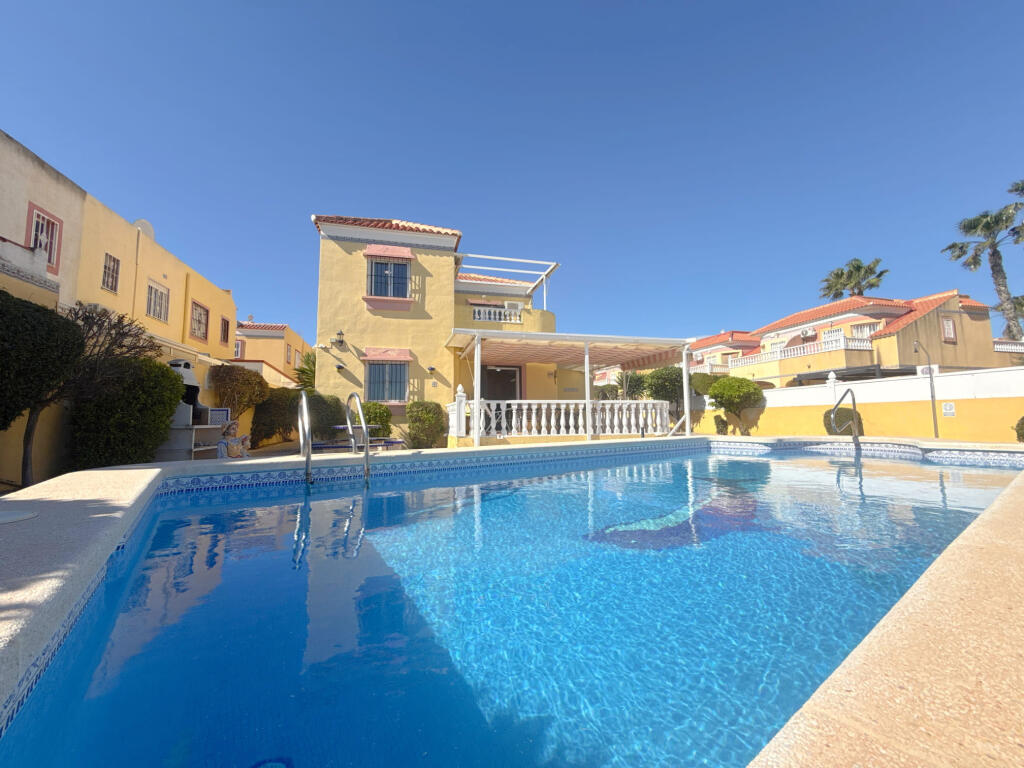 Main image of property: Valencia, Alicante, Cabo Roig