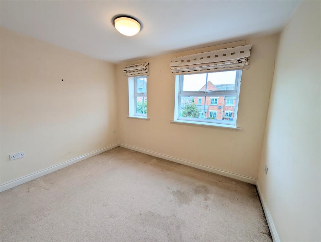 Buttermere Close, Melton Mowbray – další