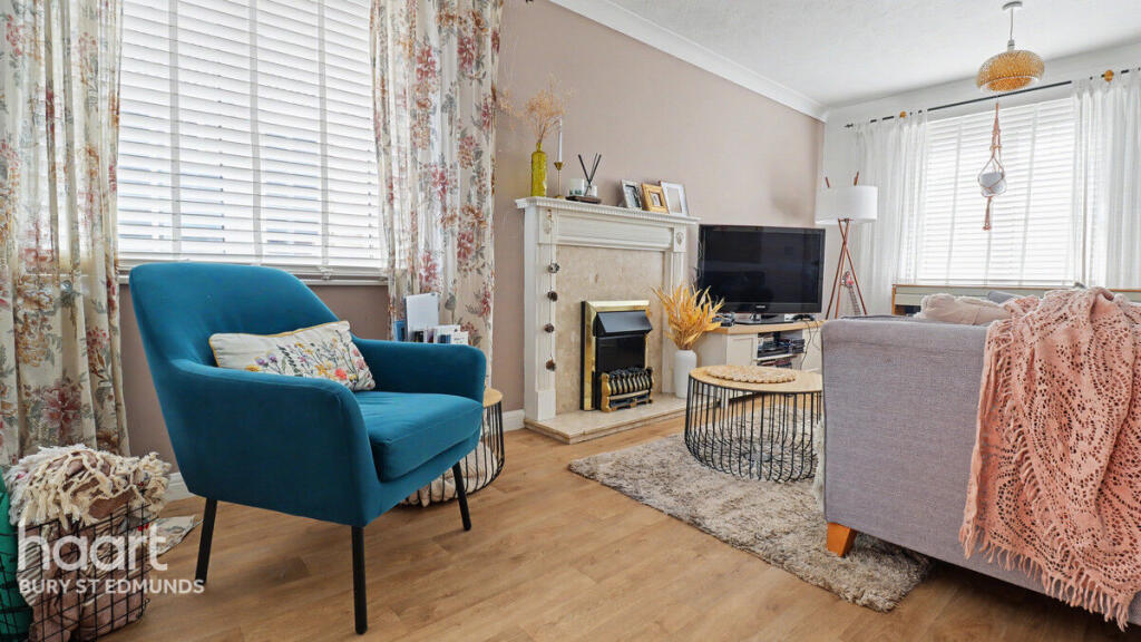 Chaffinch Road, Bury St Edmunds photo 4