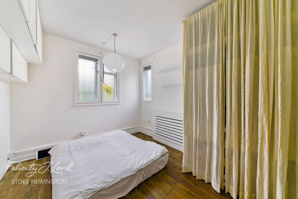 Main image of property: Albion Road, London N16