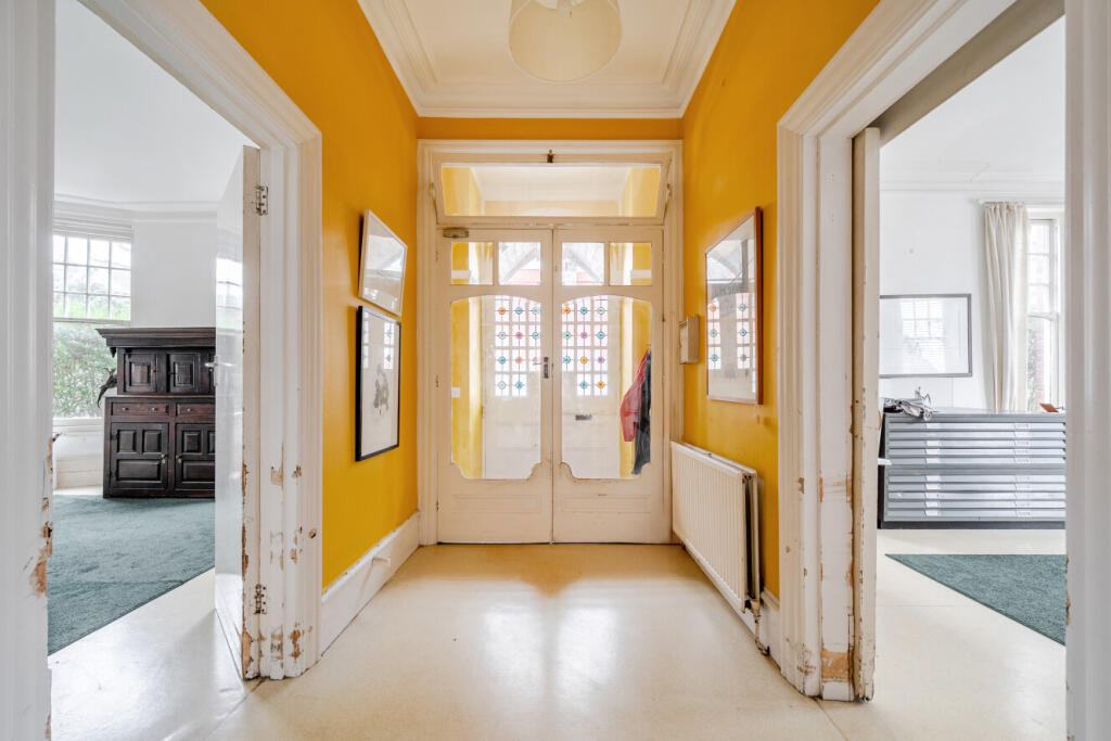 Apartment in London - View 3
