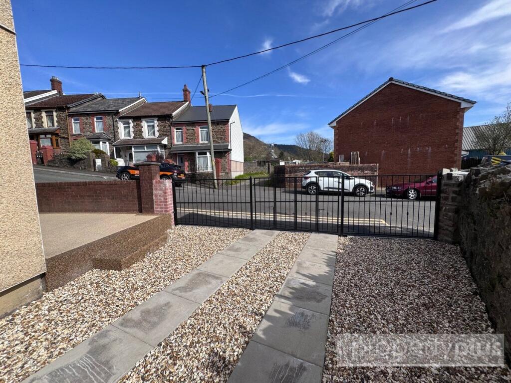 Dunraven Terrace, Treorchy, Rhondda Cynon Taff, CF42 - View 2
