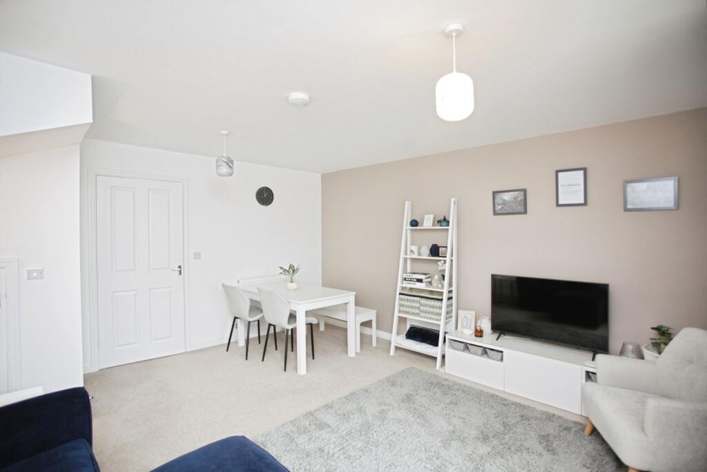 Dainty Close, Broughton Astley, Leicester, Leicestershire, LE9 photo 4