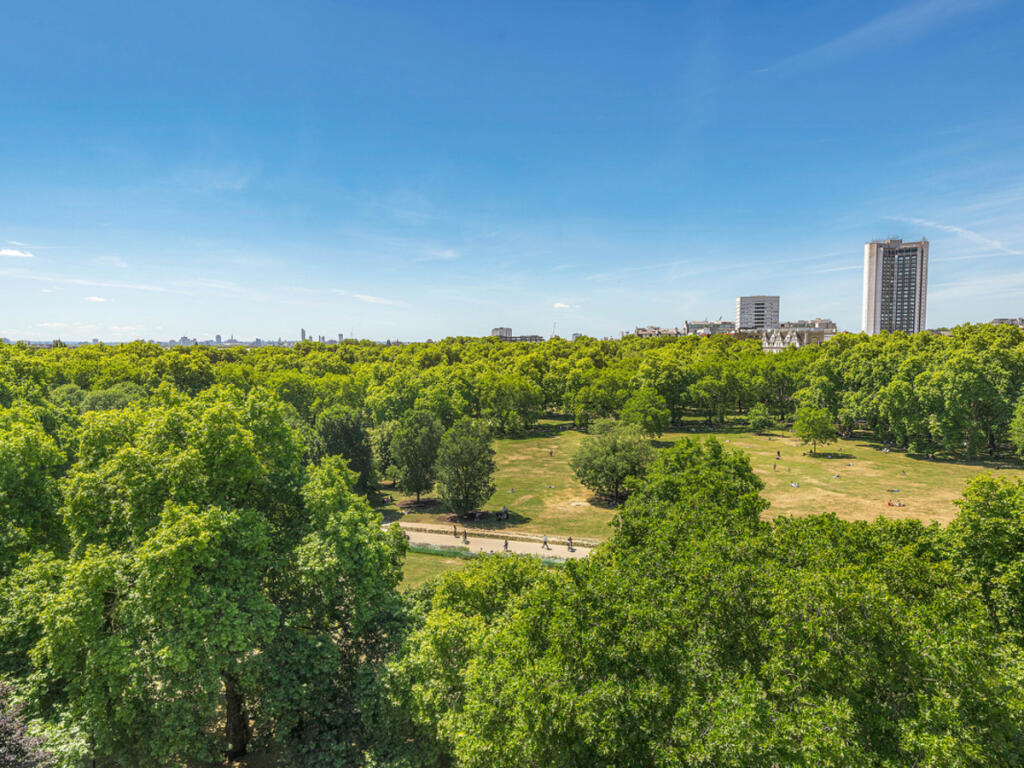 Apartment in London - View 3