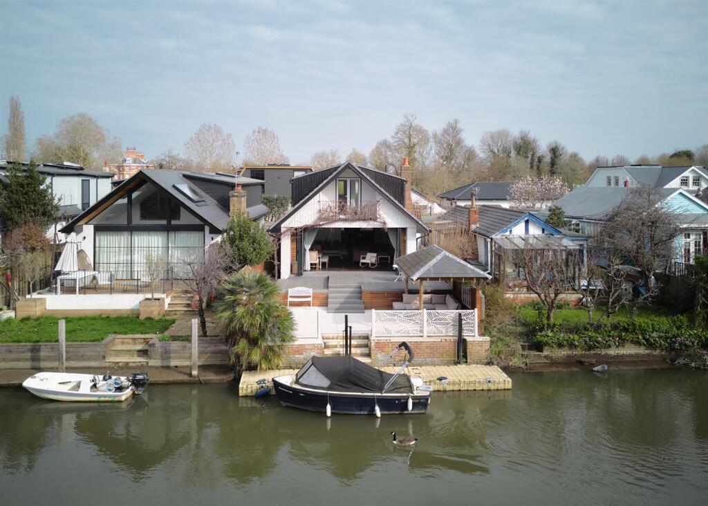 Main image of property: The Island, Thames Ditton, KT7