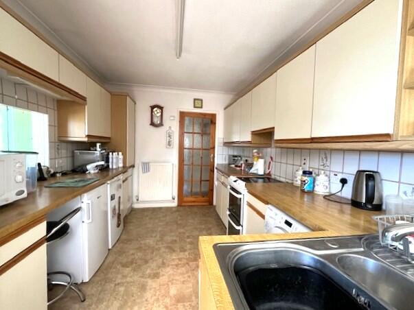 Sunnymead Drive, Selsey - View 4