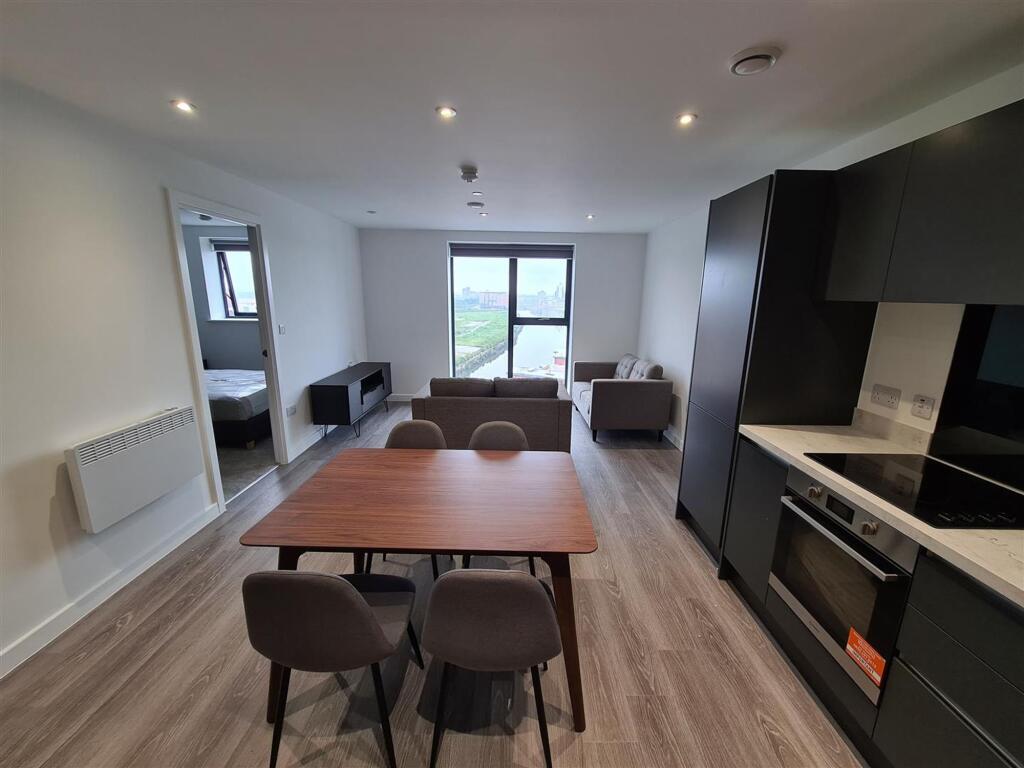 Apartment in Manchester - View 3