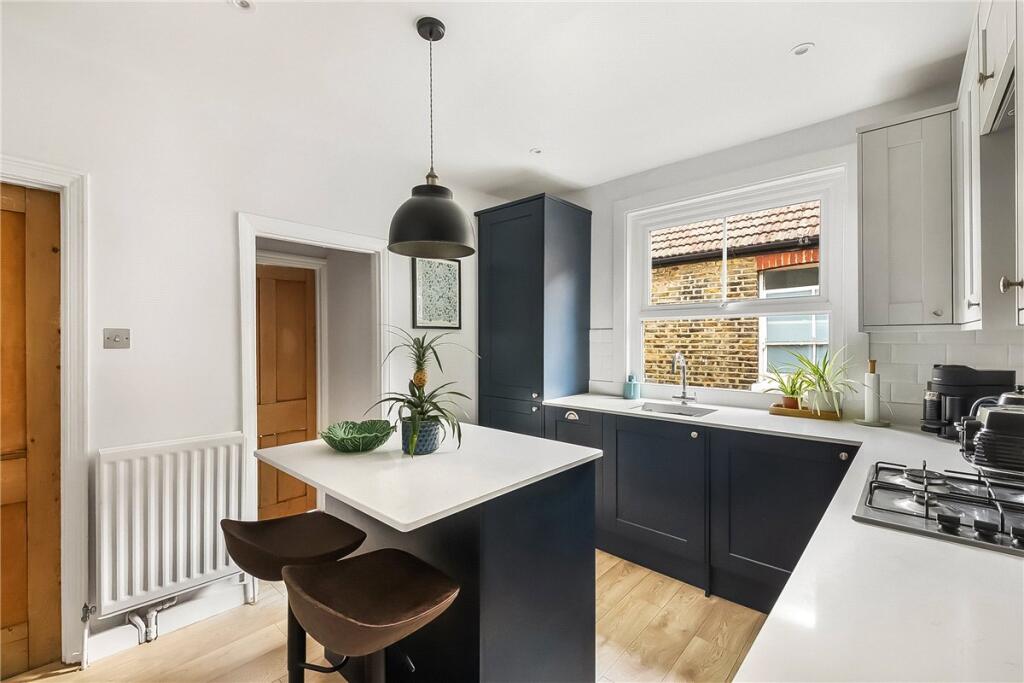 Apartment in London - View 3