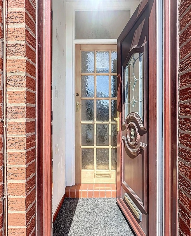 House in Sefton, Liverpool City Region - View 2