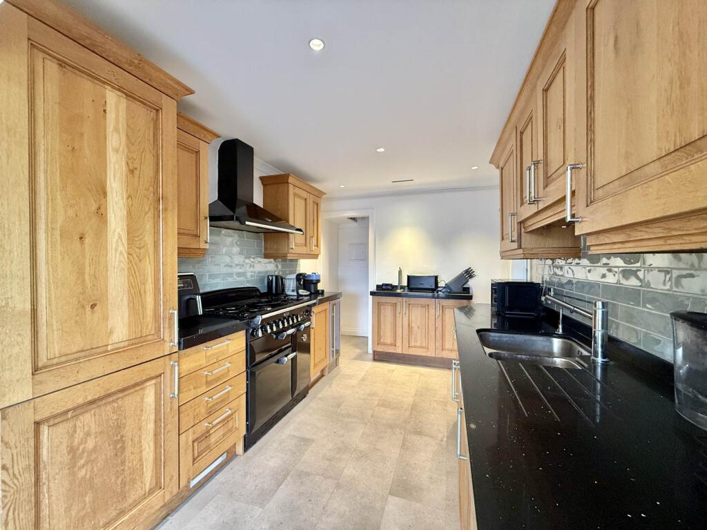 House in Wallingford, Preston Crowmarsh, Benson - View 3