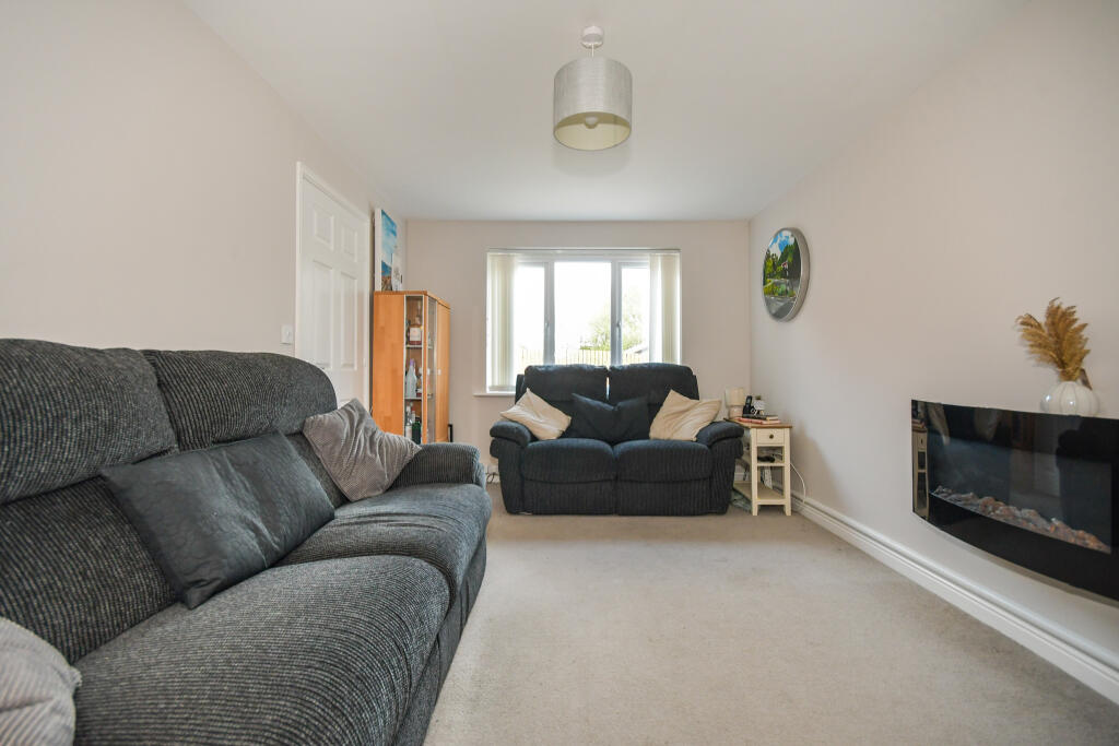 House in North East Derbyshire, Heath and Holmewood - View 4