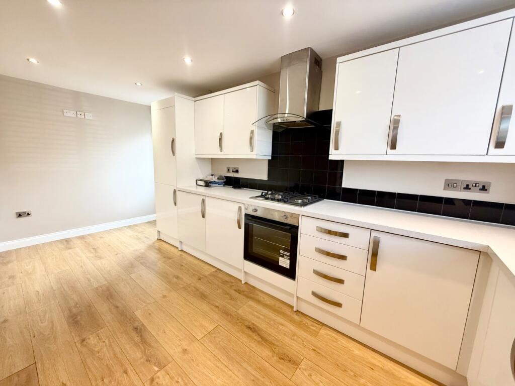 House in Nottingham - View 4