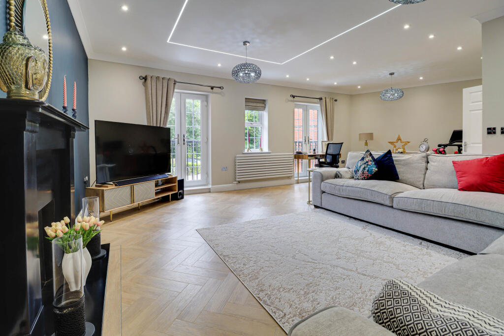 Additional image 8 of Boyes Crescent, Napsbury Park, St. Albans, AL2