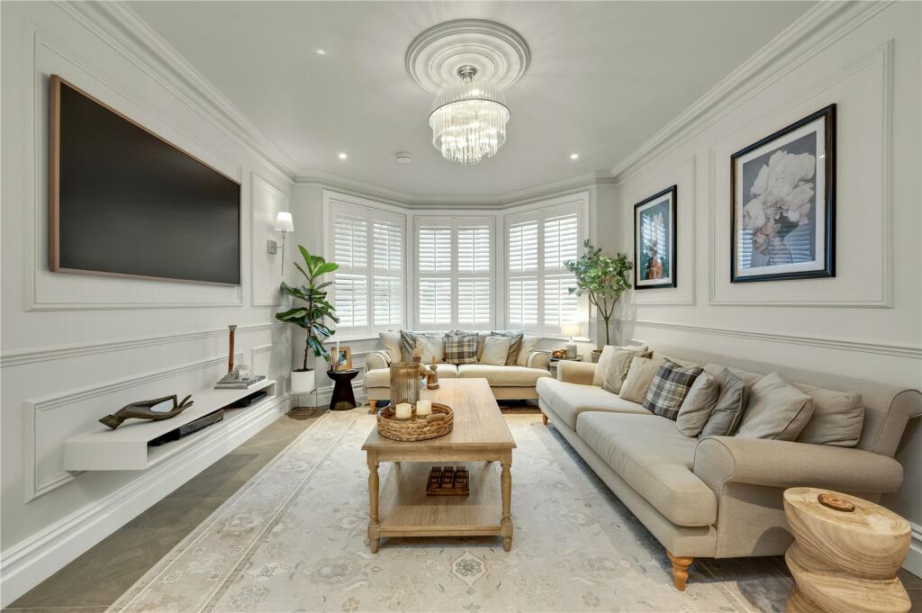 West End Lane, Esher, Surrey, KT10 – pohled 4