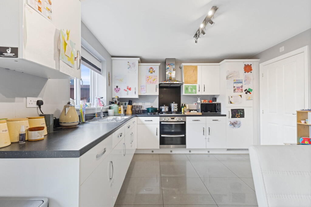 House in Wakefield - View 3
