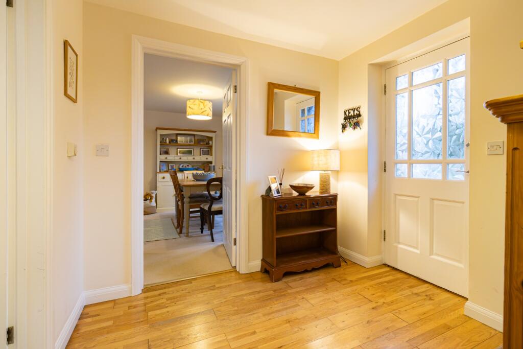 Manor Drive, Litcham photo 3