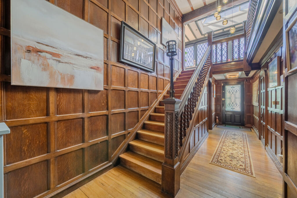 House in Kingston upon Thames - View 5