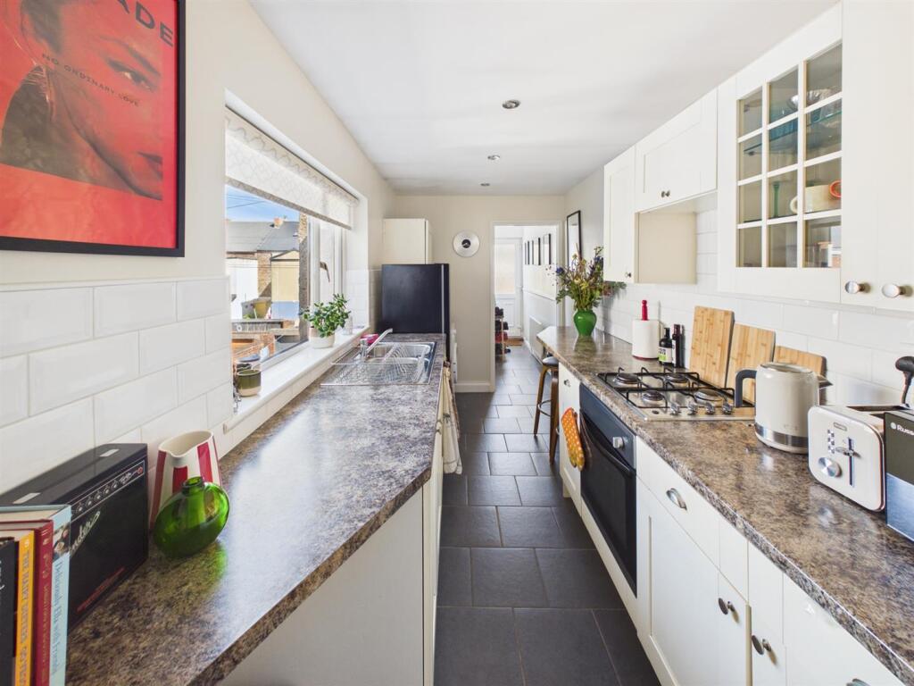 Apartment in North Tyneside, Preston - View 4