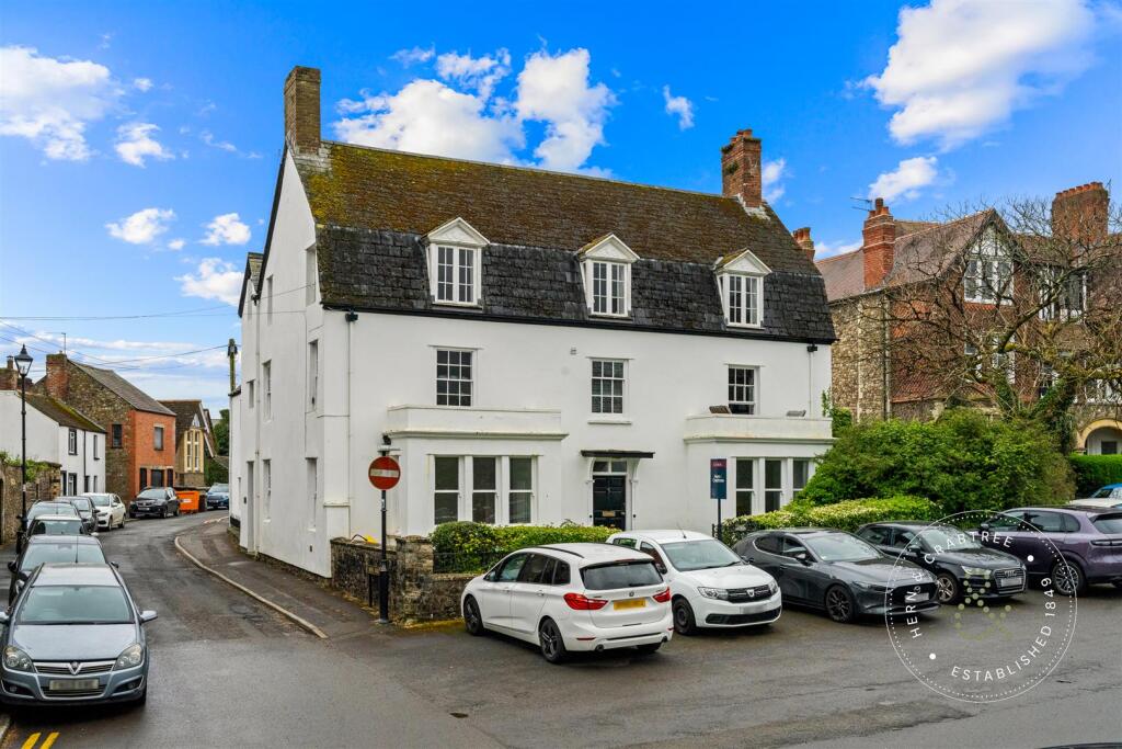 Main image of property: Yr Hen Dy, The Cathedral Green, Llandaff, Cardiff