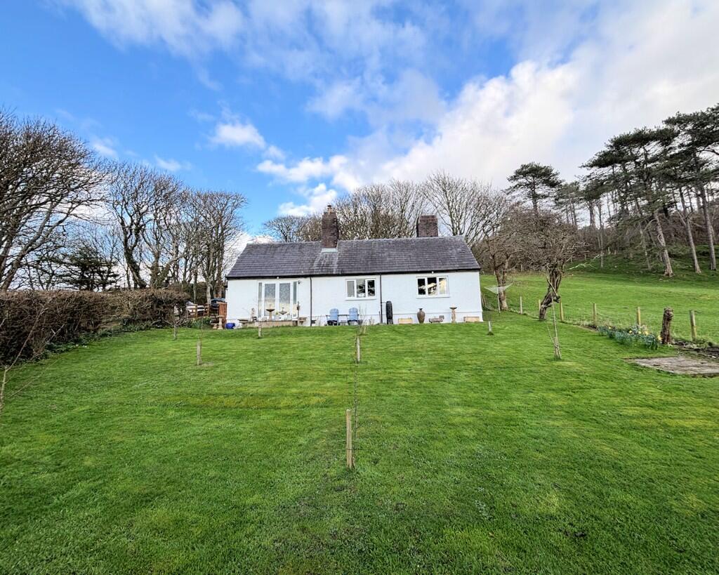 Main image of property: Rhownair Lodge , Aberdyfi, Gwynedd, , LL36 9HS