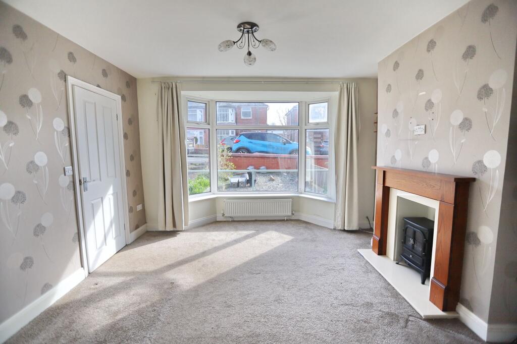 Ruskin Road, Prestwich, M25 photo 3