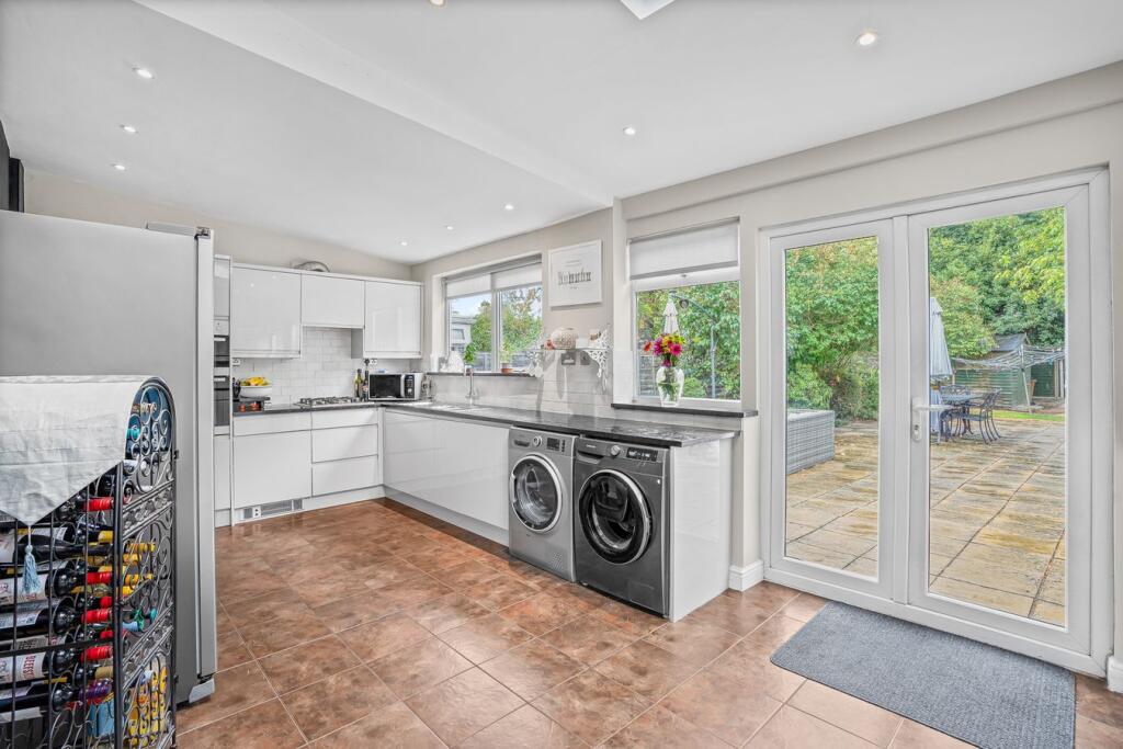 House in Spelthorne, Surrey - View 3