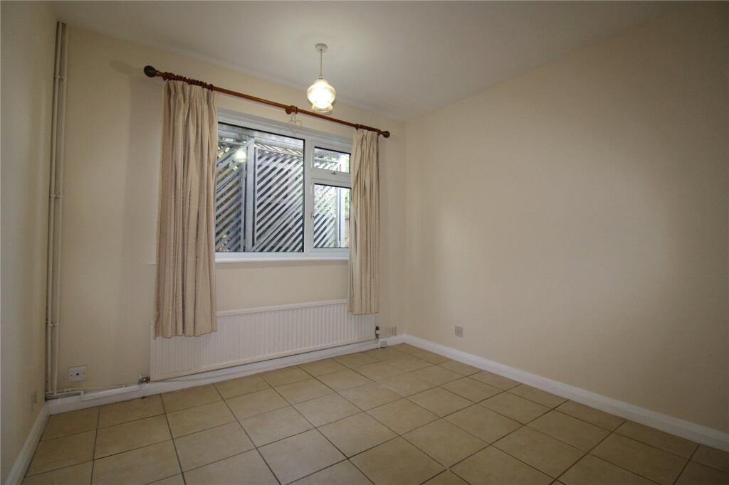 House in Newark and Sherwood, Edwinstowe - More