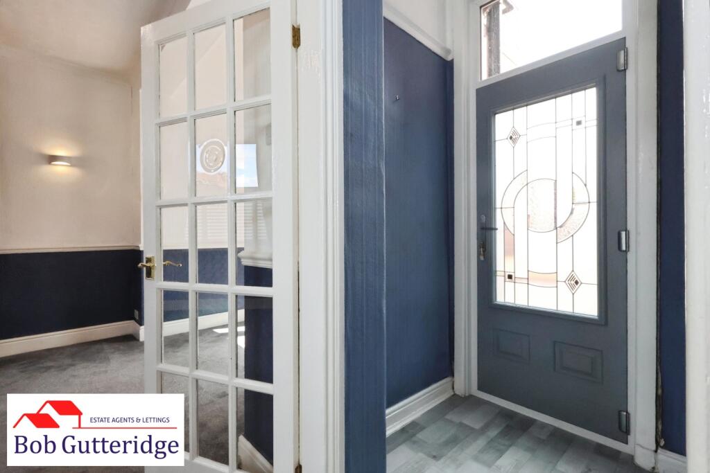 House in Newcastle-under-Lyme, Staffordshire - More