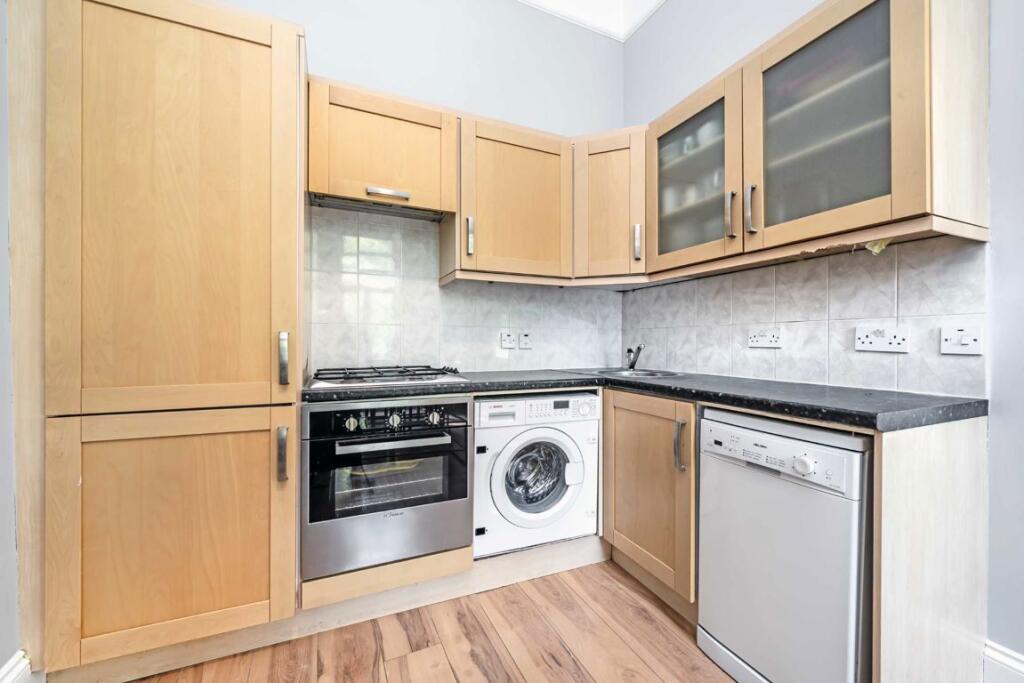 Apartment in London - View 4