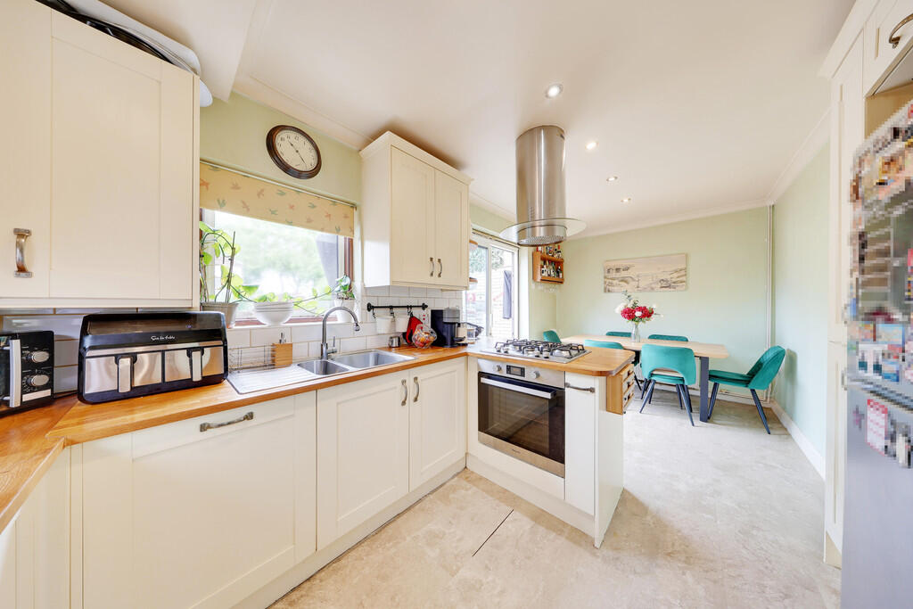 House in Orpington, St Paul's Cray - View 2