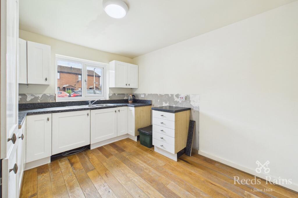 The Conifers, Hambleton, Poulton-le-Fylde, Lancashire, FY6 photo 4