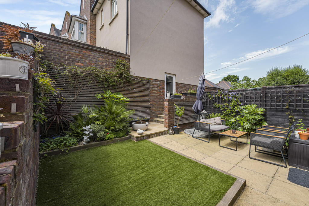 House in Dartford, Swanscombe and Greenhithe - View 5