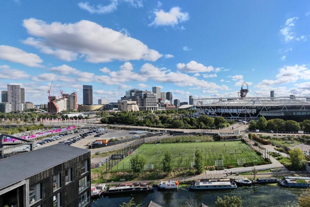 Main image of property: 90 Monier Road,
Fish Island
Hackney,
E3 2PS