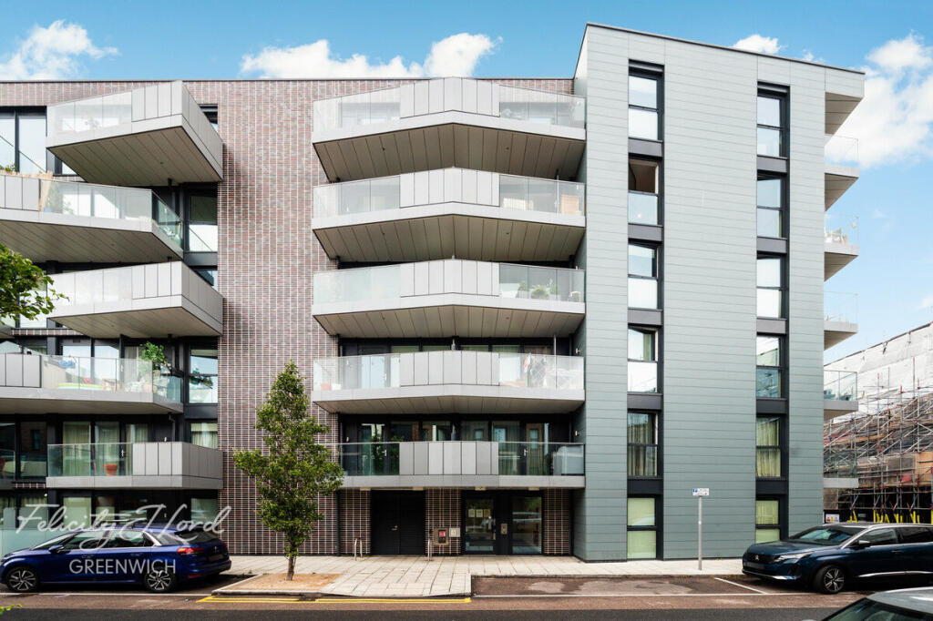 Main image of property: Hawthorne Crescent, Greenwich, SE10