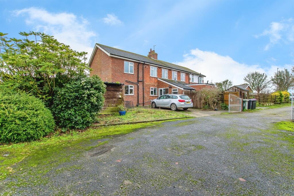 Main image of property: Main Road, Stickney, Boston