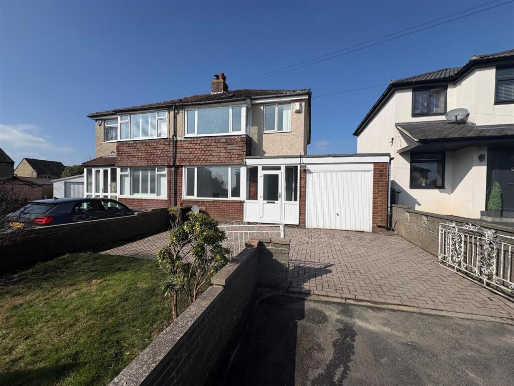 Additional image 25 of Greenton Crescent, Queensbury